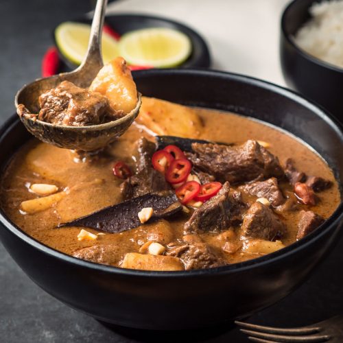 Order Curry Beef food online from Chinatown restaurant torrington Connecticut store, Torrington on bringmethat.com