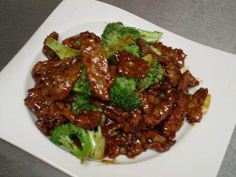 Order Beef with Garlic Sauce food online from Chinatown restaurant torrington Connecticut store, Torrington on bringmethat.com