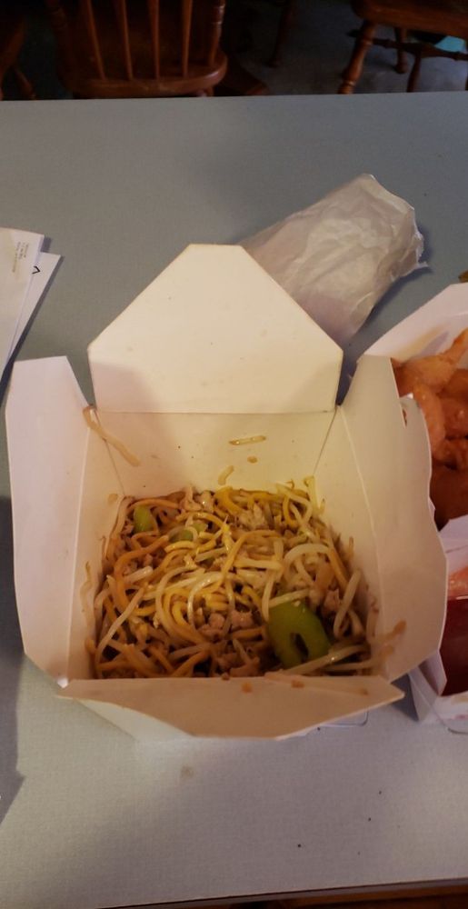 Order Pork Chow Mein food online from Rainbow Dragon Restaurant store, Portland on bringmethat.com