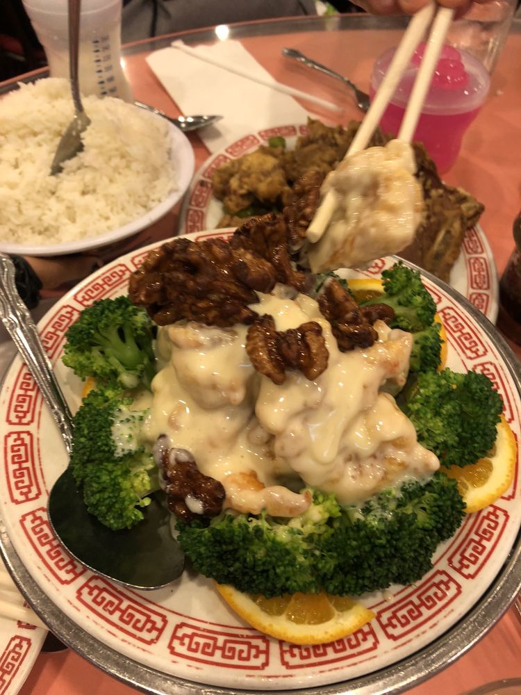 Order Mayonnaise Walnut Shrimp food online from David's Mai Lai Wah store, Philadelphia on bringmethat.com