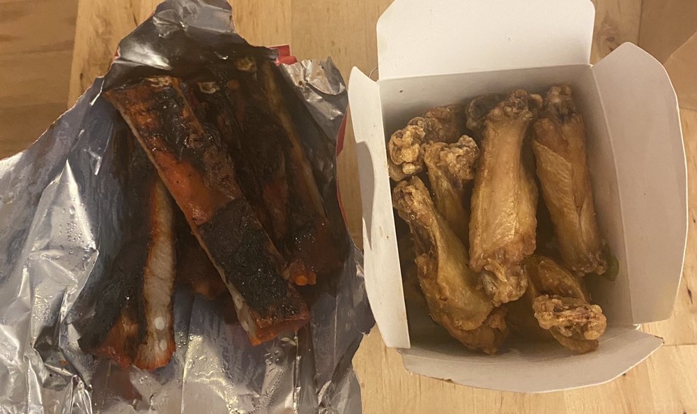 Order Barbecued Spare Ribs food online from David's Mai Lai Wah store, Philadelphia on bringmethat.com
