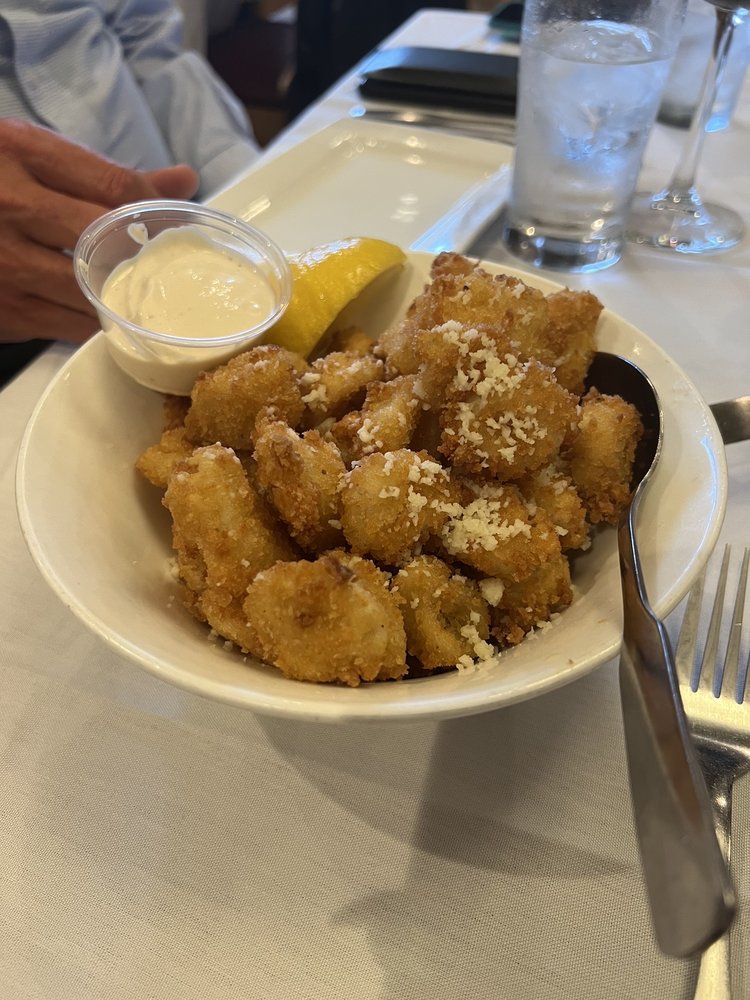 Order Fried Calamari food online from Hoffstots Cafe Monaco store, Oakmont on bringmethat.com