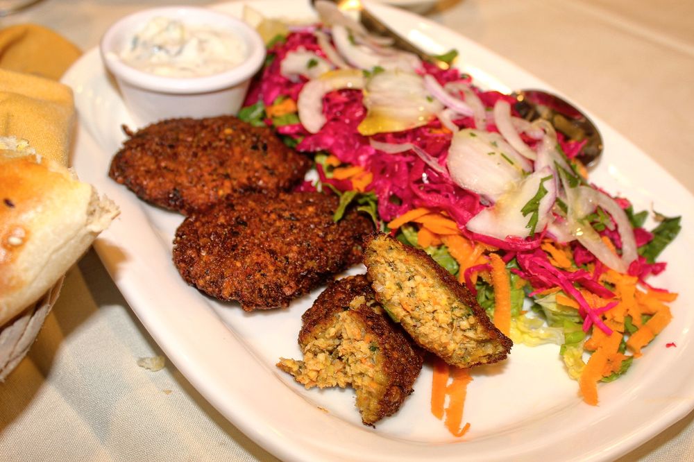 Order Falafel Appetizer - 3 Pieces food online from Saray II Turkish Restaurant store, Springfield on bringmethat.com