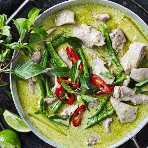 Order Green Curry with Chicken, Pork, Beef, Tofu & Veggies Dinner C7 food online from Bangkok 56 store, Harrisburg on bringmethat.com