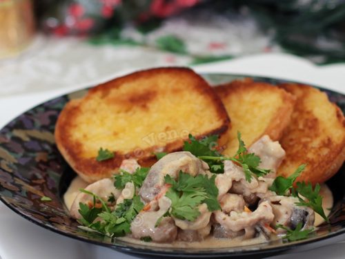 Order  Pork with Straw Mushrooms food online from Imperial Dragon Inc store, Plainville on bringmethat.com