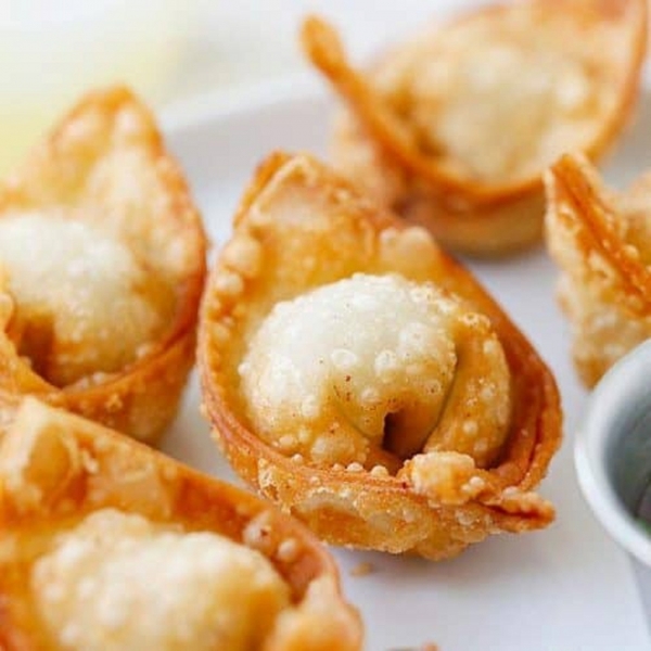 Order Golden Fried Wonton food online from Imperial Dragon Inc store, Plainville on bringmethat.com