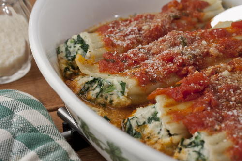Order Manicotti Dinner food online from Kingston House of Pizza store, Kingston on bringmethat.com