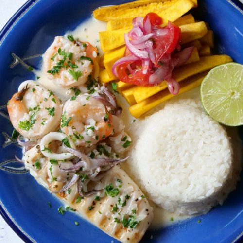 Order Seafood mixed with Garlic Sauce food online from Peking Tokyo store, Lebanon on bringmethat.com