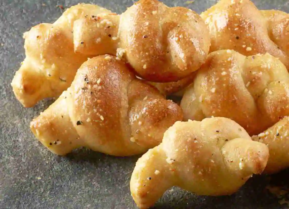 Order Garlic Knots food online from Papa Joe's Wrap Shack store, Bristol on bringmethat.com