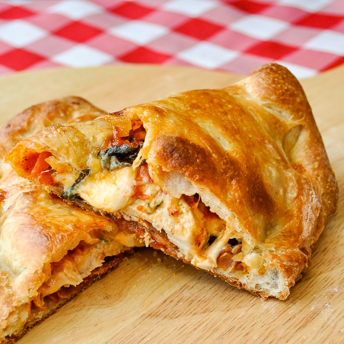 Order Ray’s Kickin’ Chicken BBQ Calzone food online from 2 Guys & A Pie Pizzeria store, Bonaire on bringmethat.com