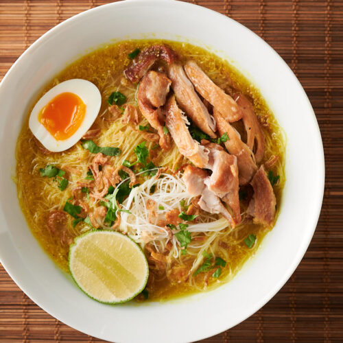 Order Homestyle Chicken Noodle Soup food online from Parson's Chicken & Fish store, Chicago on bringmethat.com