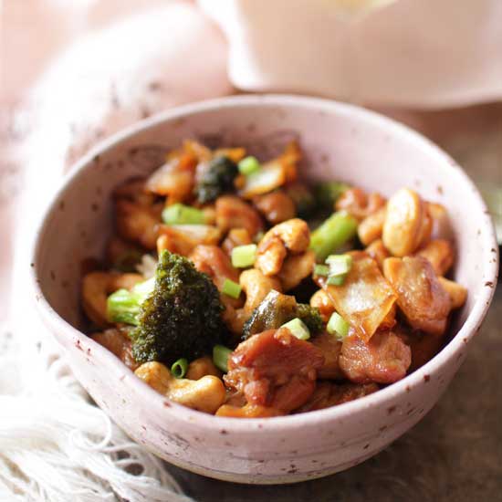 Order Chicken Cashew Nuts   food online from JAPAN & China Taste store, Fort Walton Beach on bringmethat.com