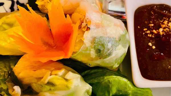 Order 2. Salad Rolls food online from Ruan Thai Cuisine store, Hilton Head Island on bringmethat.com