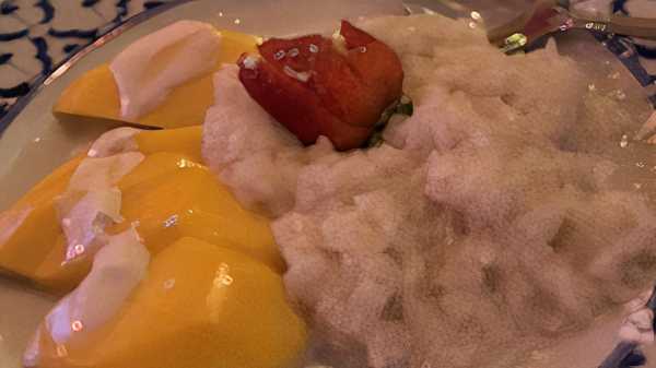 Order Mango & Sweet Sticky Rice food online from Ruan Thai Cuisine store, Hilton Head Island on bringmethat.com
