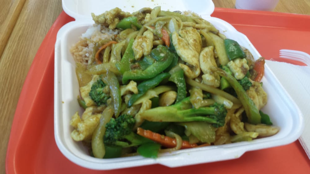 Order 28. Curry Chicken/Beef food online from The Egg Roll Chen store, Columbia on bringmethat.com