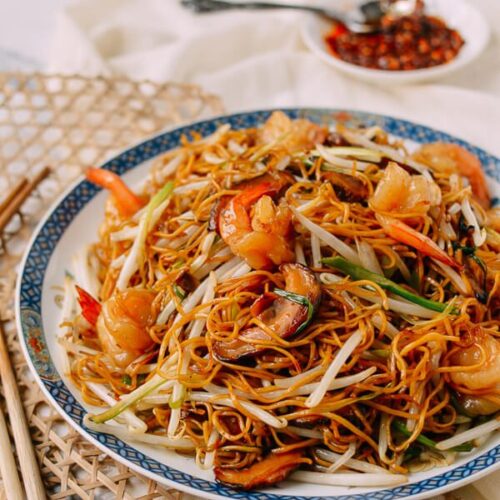 Order Shrimp Chow Mein food online from China House store, Holiday on bringmethat.com