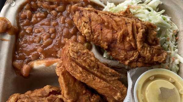 Order 4 Tender food online from Guss Fried Chicken store, Memphis on bringmethat.com