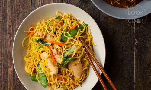 Order Pork Mei Fun food online from China Express store, Bradenton on bringmethat.com