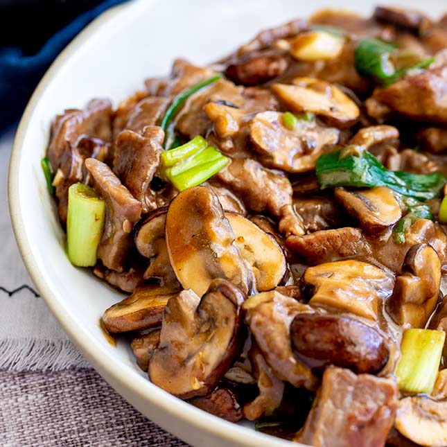 Order Beef with Mushroom food online from Hong Kong store, Tampa on bringmethat.com