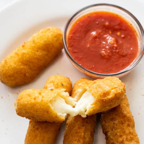 Order Fried Mozzarella food online from Renzo's Boca Raton store, Boca Raton on bringmethat.com