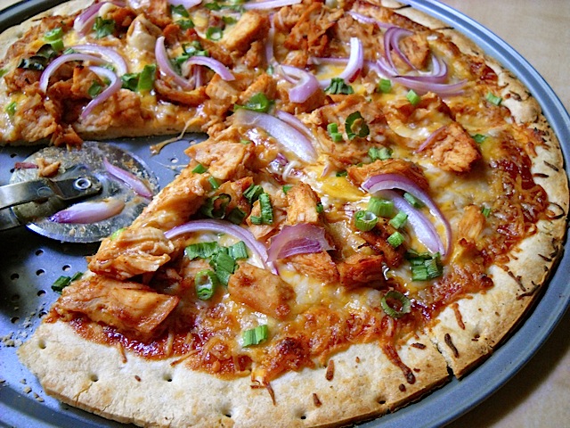 Order BBQ Chicken Pizza food online from Renzo's Boca Raton store, Boca Raton on bringmethat.com