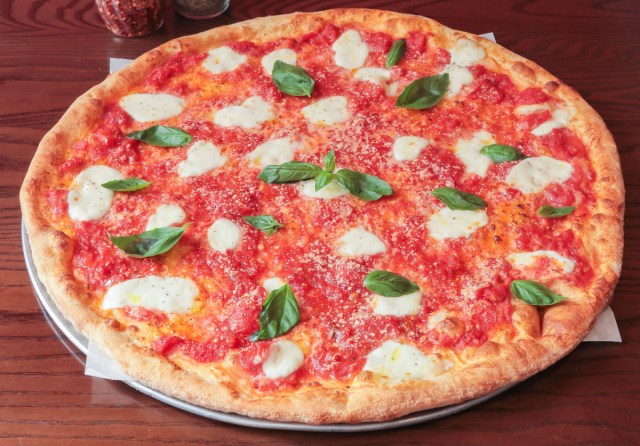 Order Fresca Pizza food online from Renzo's Boca Raton store, Boca Raton on bringmethat.com