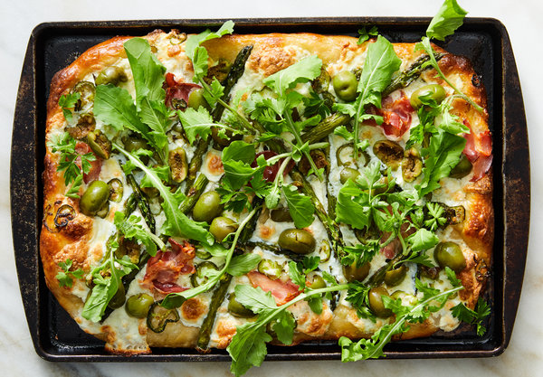 Order Caprese Sicilian Pan Pizza food online from Renzo's Boca Raton store, Boca Raton on bringmethat.com
