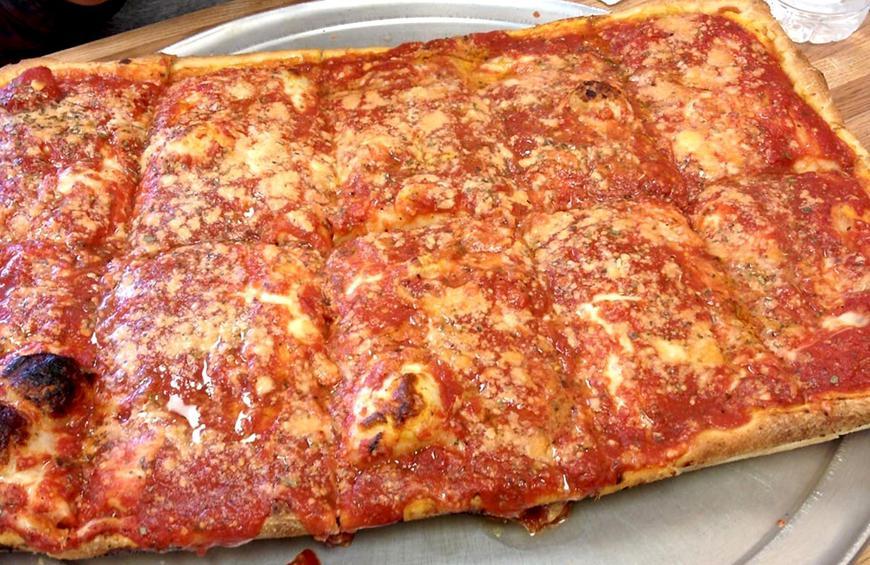 Order Ain't Nothing Like A Chicken Wing Sicilian Pan Pizza food online from Renzo's Boca Raton store, Boca Raton on bringmethat.com
