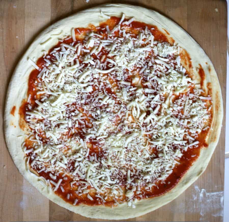 Order Traditional Gluten Free Cheese Pizza food online from Renzo's Boca Raton store, Boca Raton on bringmethat.com