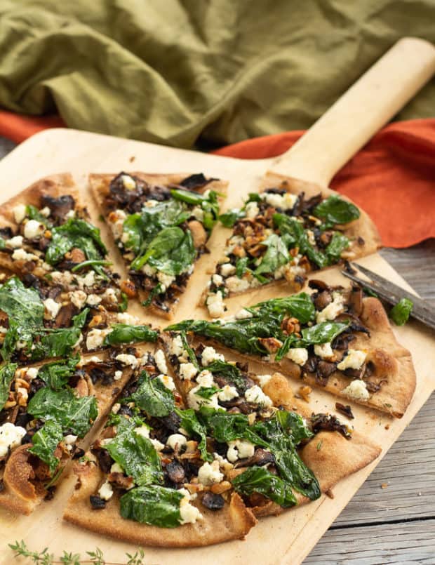 Order Gluten Free Arugula Pizza food online from Renzo's Boca Raton store, Boca Raton on bringmethat.com