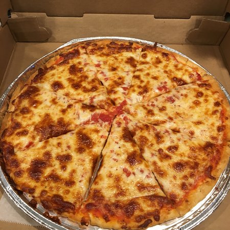 Order Gluten Free Ain't Nothing Like A Chicken Wing Pizza food online from Renzo's Boca Raton store, Boca Raton on bringmethat.com