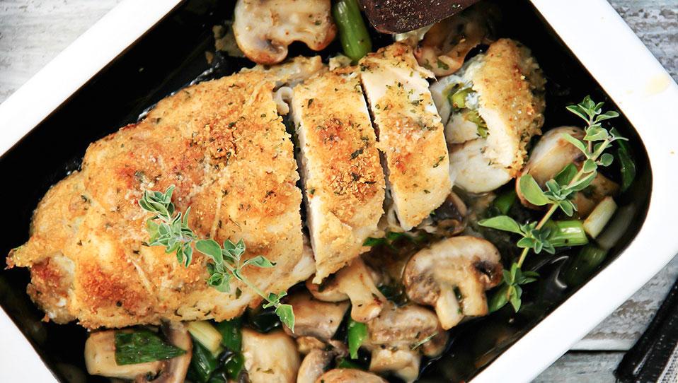 Order Chicken Gorgonzola with Mushrooms food online from Renzo's Boca Raton store, Boca Raton on bringmethat.com
