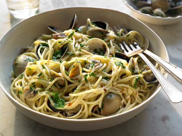 Order Clams over Pasta food online from Renzo's Boca Raton store, Boca Raton on bringmethat.com