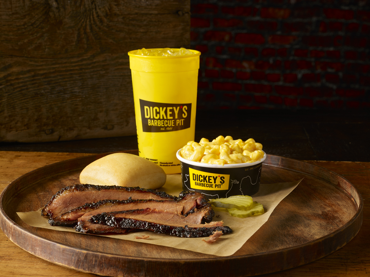 Order Kids Meat Plate food online from Dickey's Barbecue Pit store, Panama City Beach on bringmethat.com