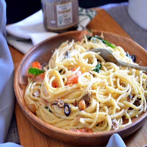 Order Lazy Gourmet Famous Spaghetti food online from Lazy Gourmet store, Starkville on bringmethat.com