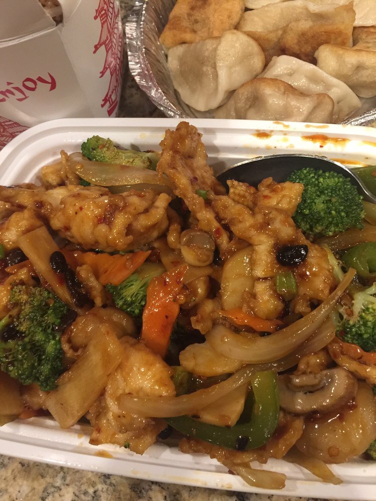 Order 84. Hunan Chicken food online from China Star store, Wheaton on bringmethat.com