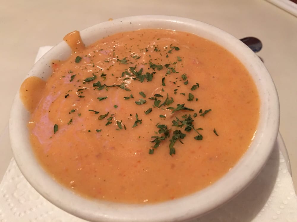 Order Lobster Bisque with Garlic Bread  food online from The Great Catch by Taste of Boston store, Lutz on bringmethat.com