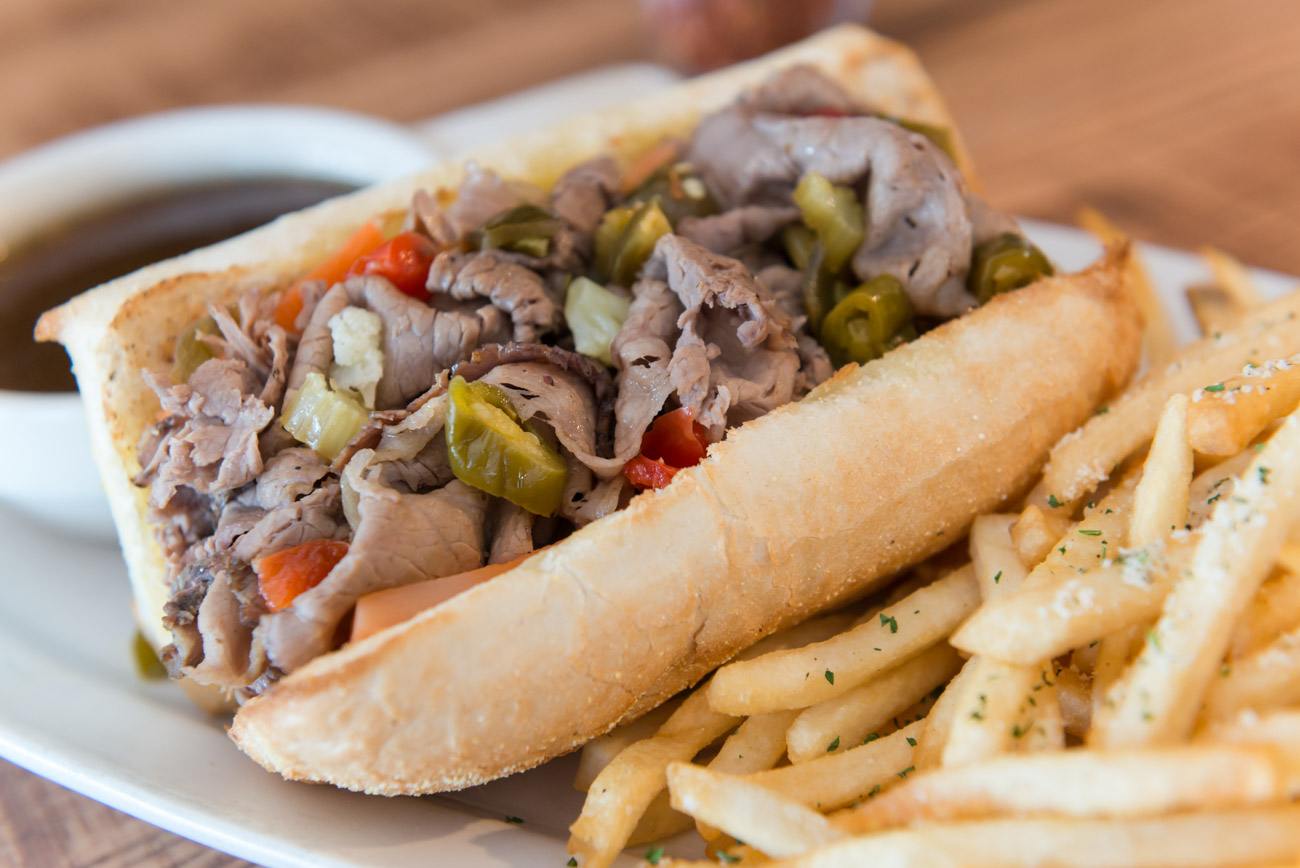 Order Italian Beef food online from Giordanos store, Chicago on bringmethat.com
