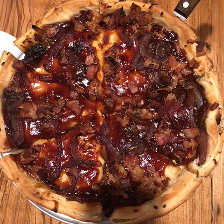 Order Bacon BBQ Chicken - Deep Dish food online from Giordanos store, Chicago on bringmethat.com