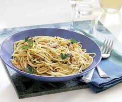 Order Linguini with Clams food online from Slice of Life Pizzeria store, Sprng Hill on bringmethat.com