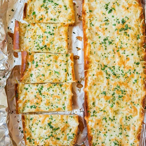 Order Cheese Bread food online from Villa Roma Italian Restaurant and Pizza store, Holiday on bringmethat.com