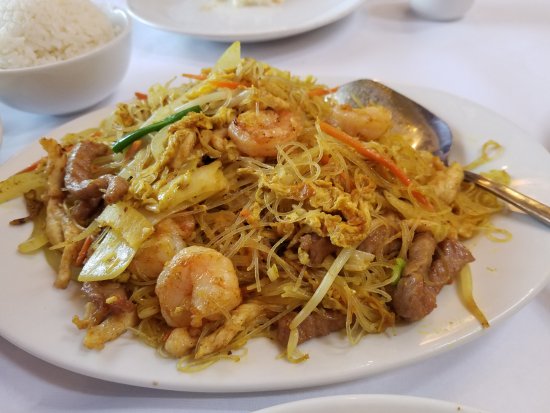 Order Roast Pork Mein Fun food online from ChinaYan store, Homestead on bringmethat.com
