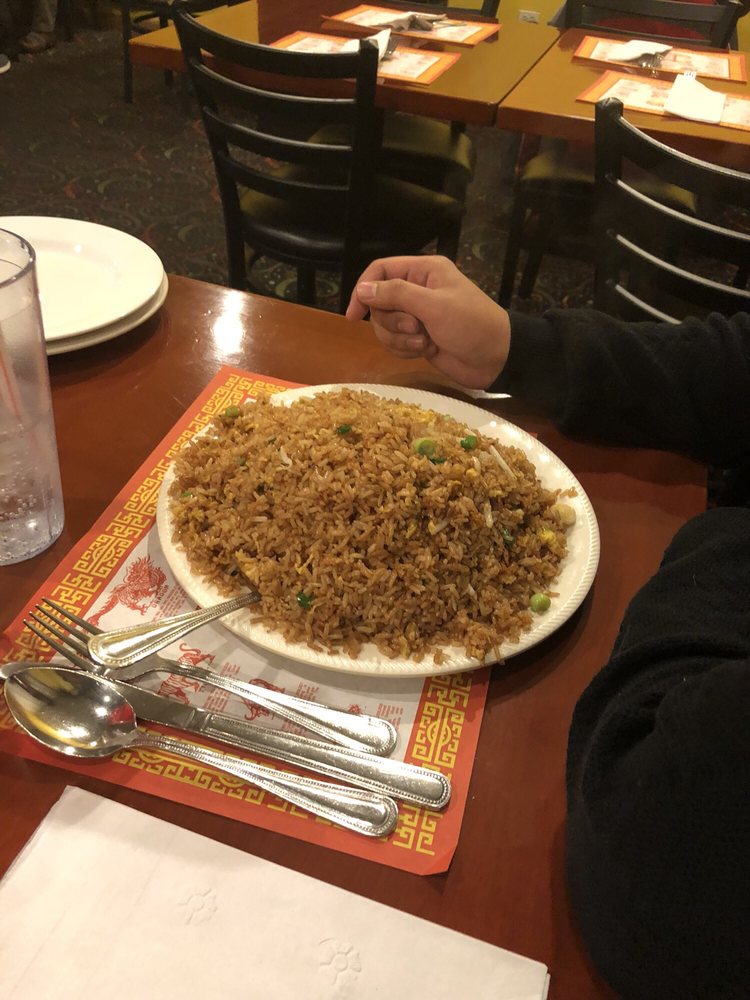 Order 130. Plain Fried Rice food online from Hoy's Chinese Restaurant store, Bensenville on bringmethat.com
