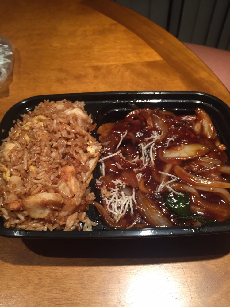 Order 213. Mongolian Beef food online from Hoy's Chinese Restaurant store, Bensenville on bringmethat.com
