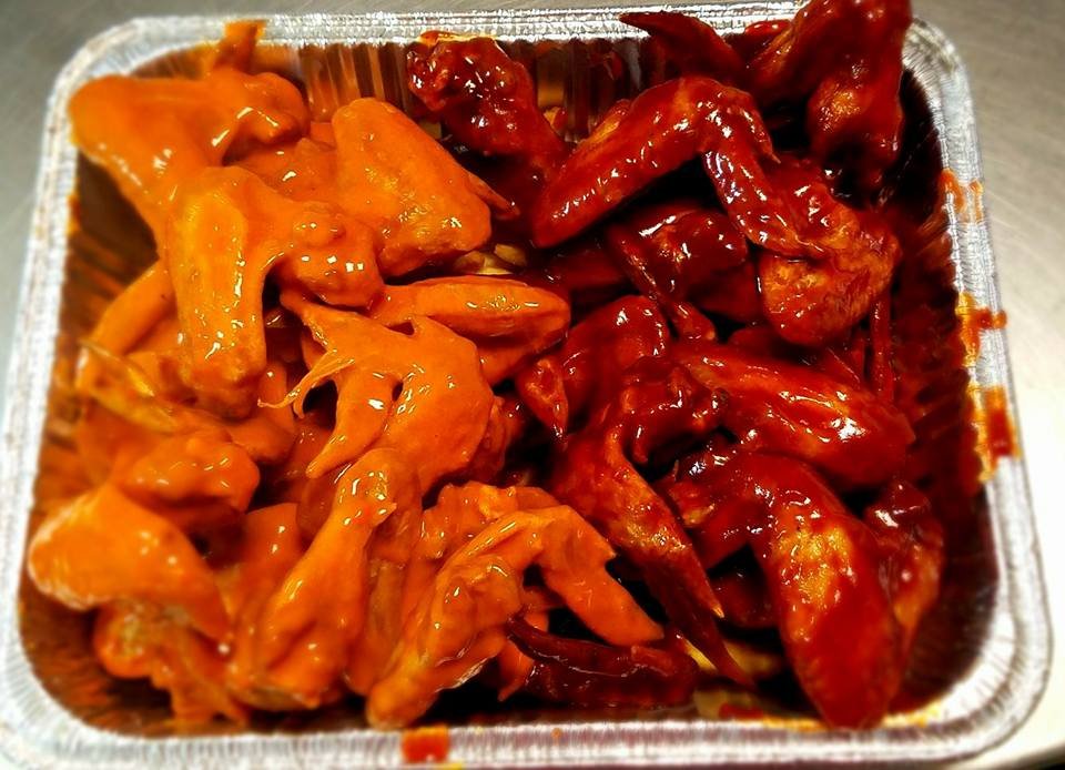 Order Wings Rib Tips food online from Niko's Pizzeria store, Joliet on bringmethat.com