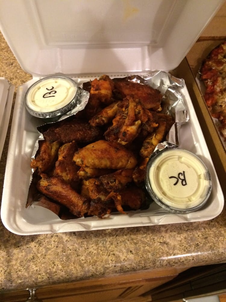 Order Papa’s Chicken Wings food online from Papa Vito's Pizza store, Waterloo on bringmethat.com
