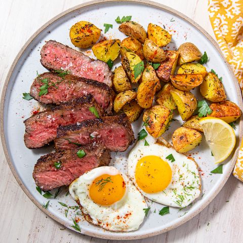 Order STEAK AND EGGS food online from Commodore Bob's Yacht Club store, Starkville on bringmethat.com