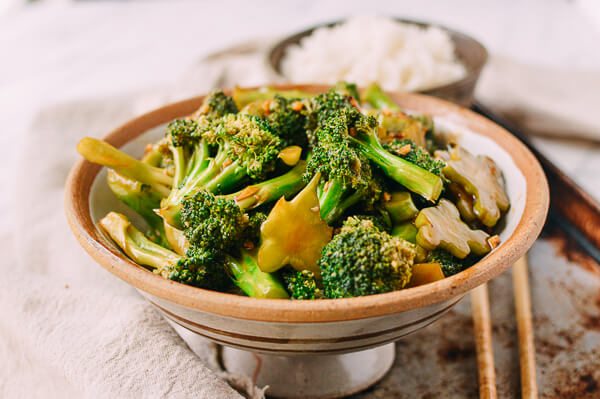 Order BROCCOLI IN GARLIC SAUCE food online from Asian Foods Market-Restaurant store, Starkville on bringmethat.com