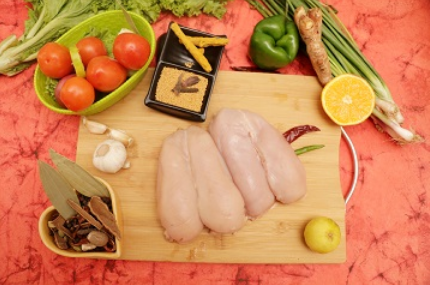 Order All-Natural Chicken Breast  food online from Newk's Eatery store, Starkville on bringmethat.com