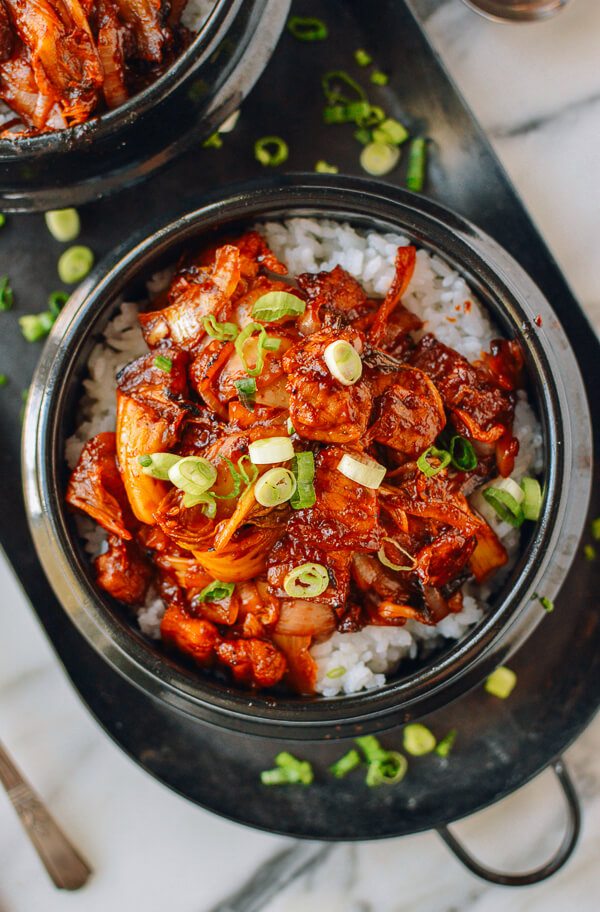 Order Crunchy Pork Bowl food online from Salsarita's Fresh Mexican Grill store, Starkville on bringmethat.com
